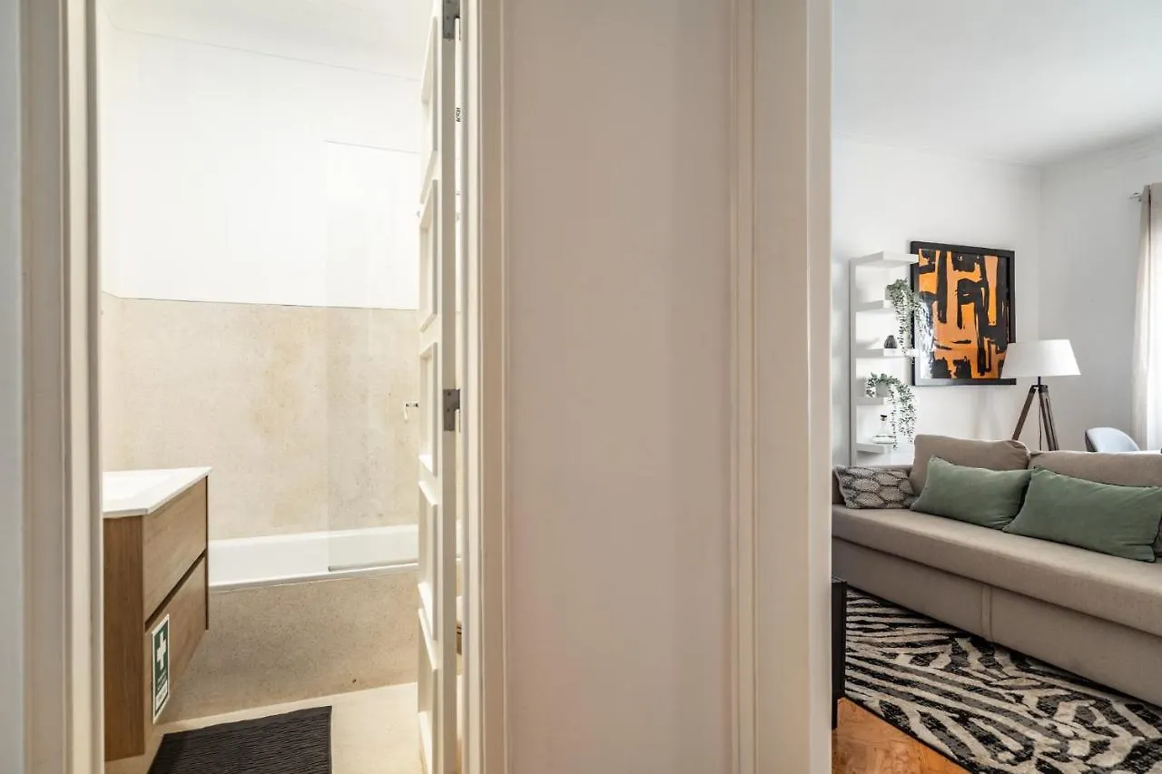 Apartment Akicity Ourique Orange Lissabon Portugal