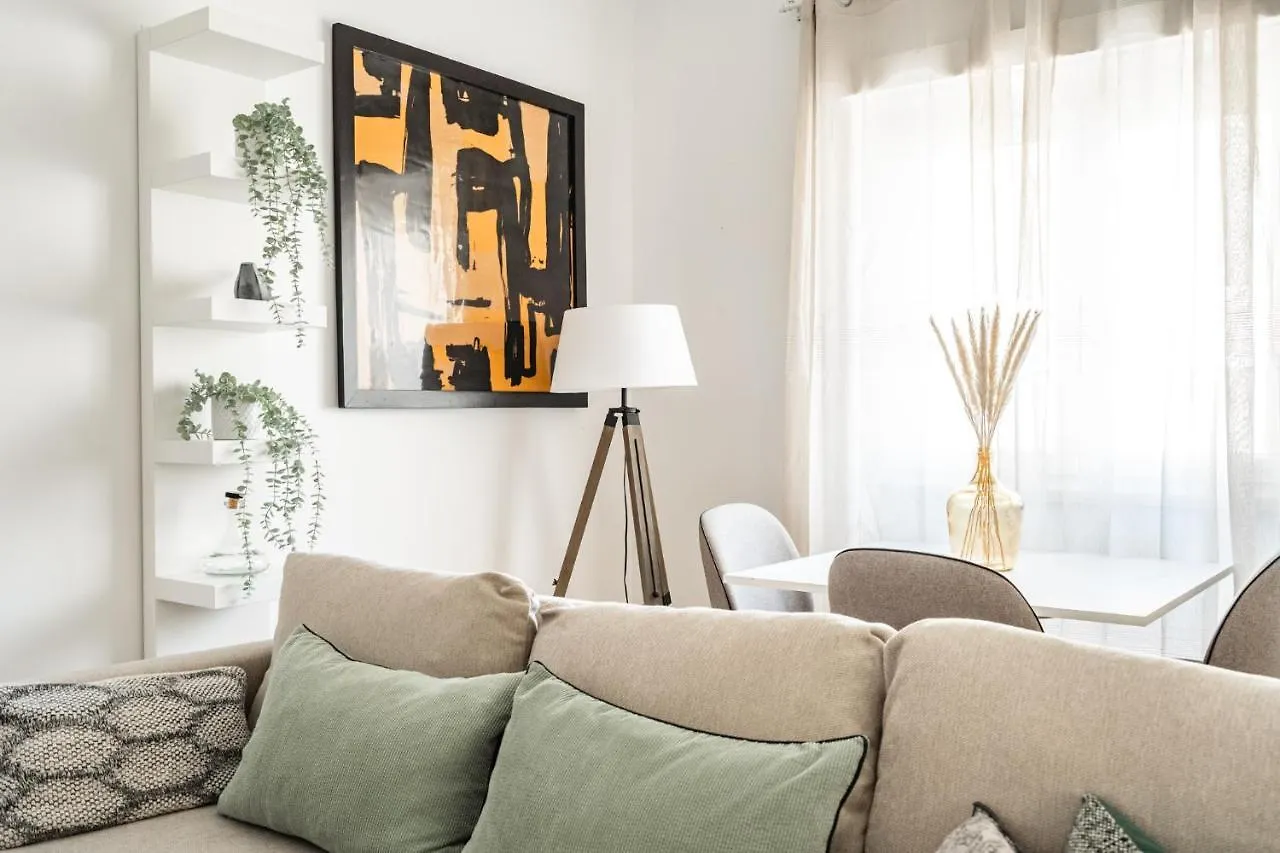 Akicity Ourique Orange Lissabon 0*,